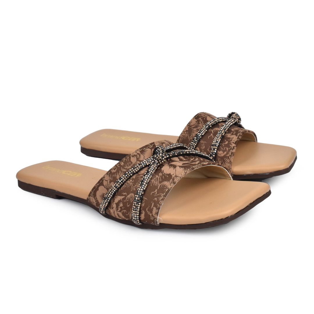 women brown flats m425